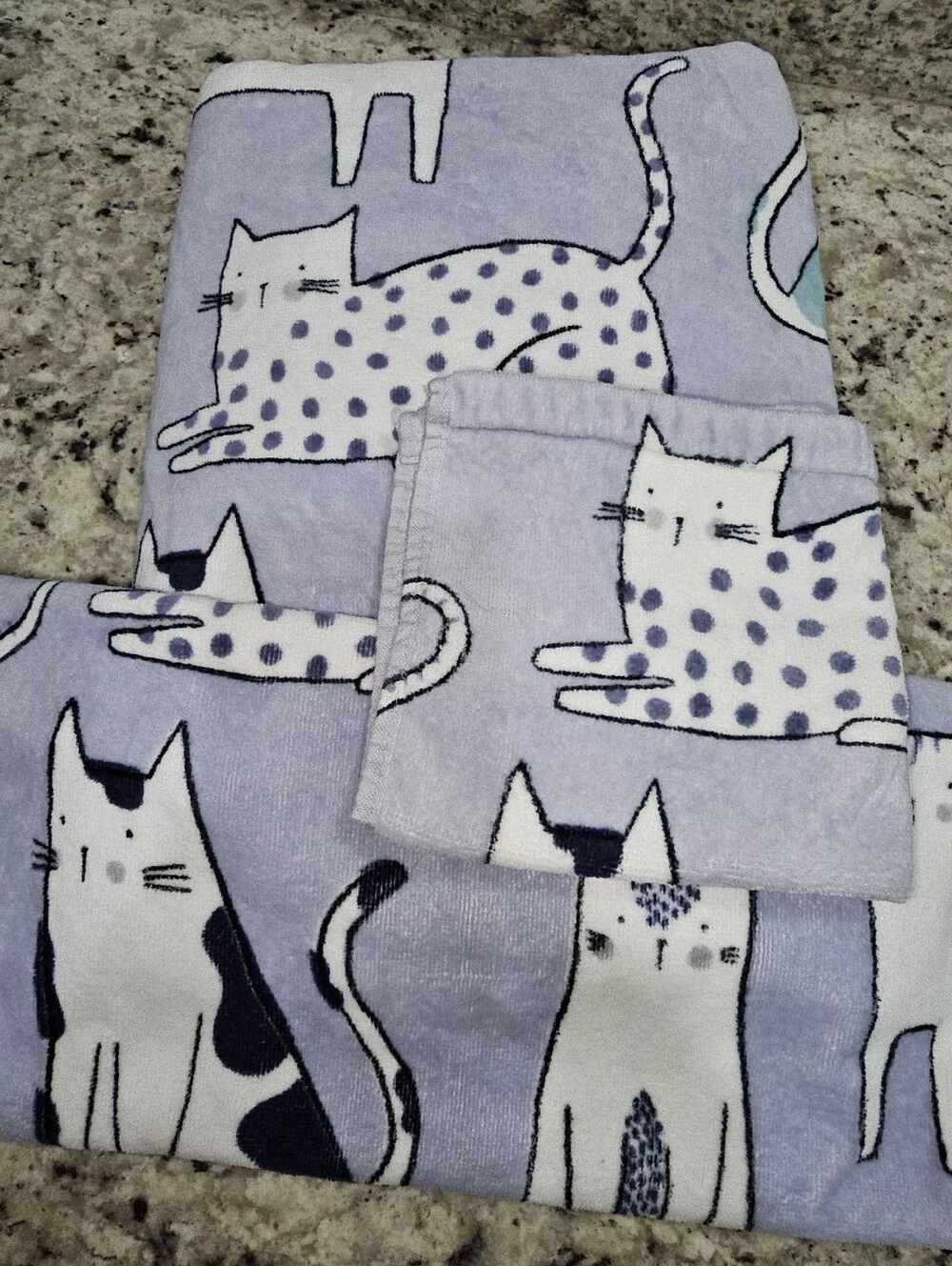 Artisan NY Home - Cartoon Cats Themed Novelty Bathroom Towel Set EUC